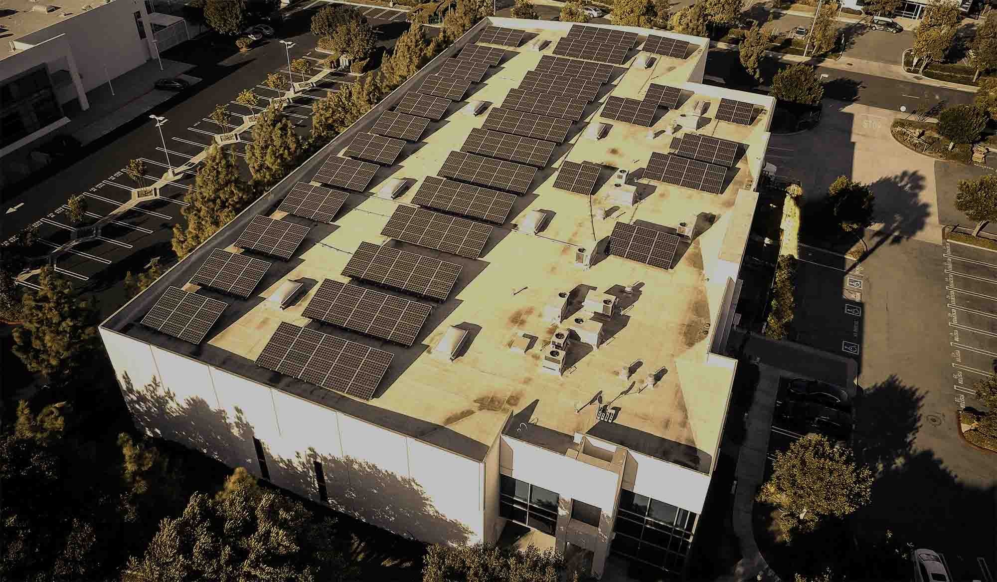 Meer zonnepanelen op uw bedrijf dankzij nieuwe Fluvius grensverhoging van 10kVA naar 25kVA