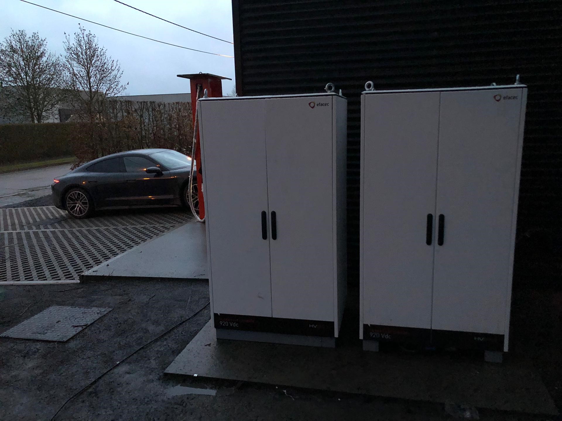 Ultra Fast Charger 350kW by Beologic
